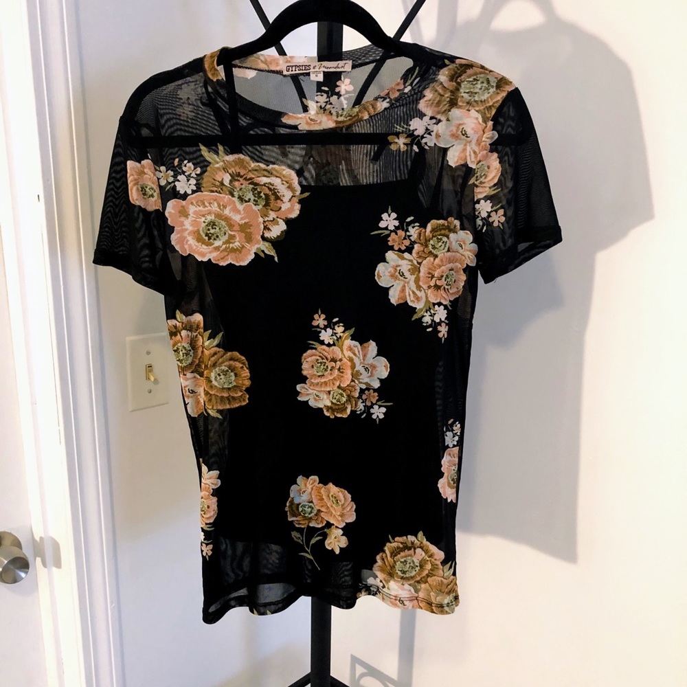 Sheer see through floral t-shirt never worn S